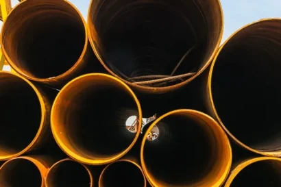 Труба БУ 159х6 мм б/ш нефть вода — Труба 530х10 мм 17Г1С — фото